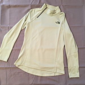 North Face - quarter zip pull over